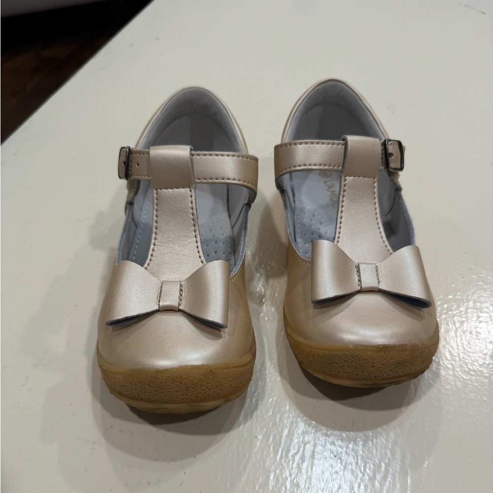 L’amour Mary Jane kids shoes.